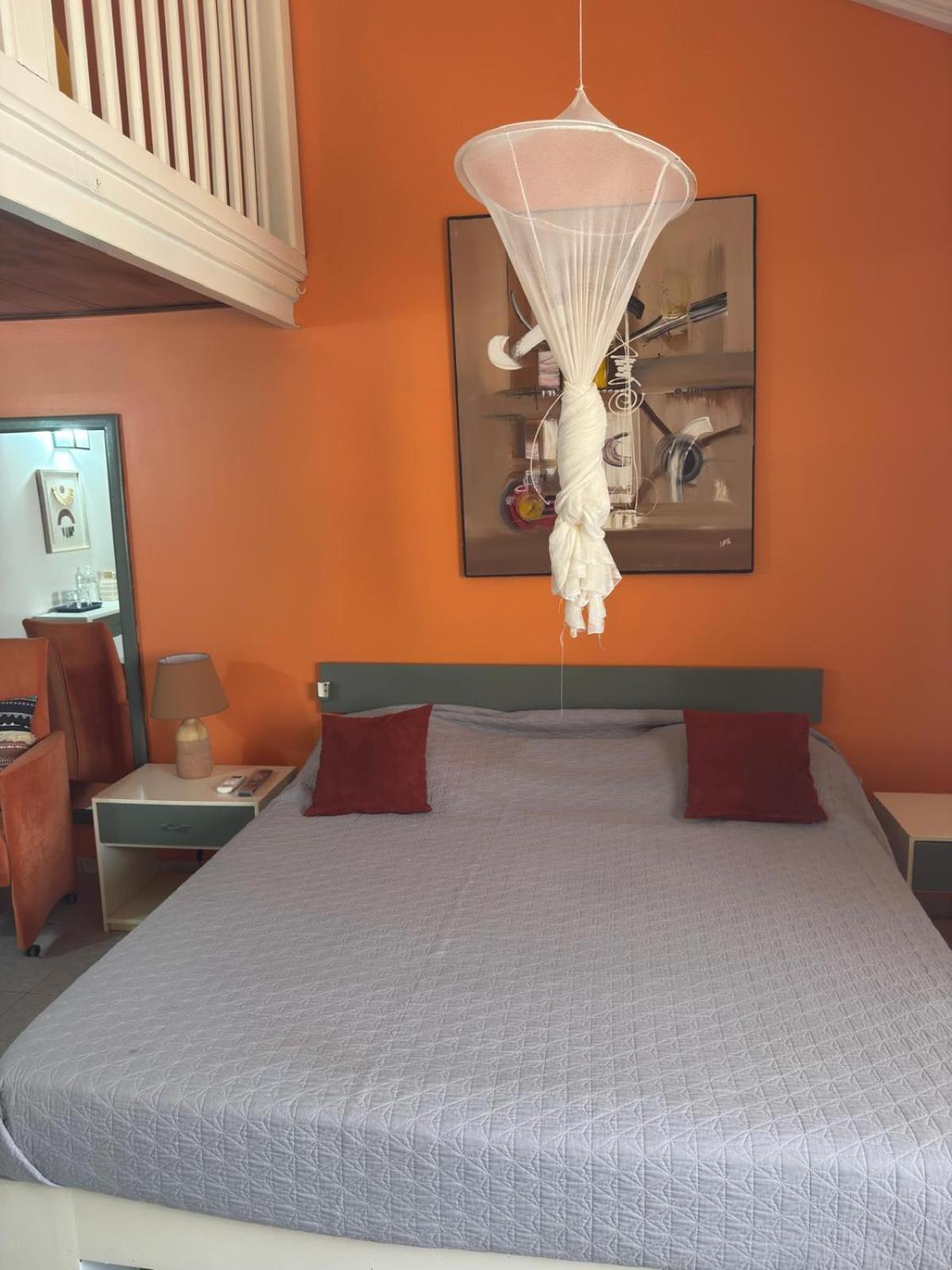 Havre De Paix Hotel โซโมน ภายนอก รูปภาพ